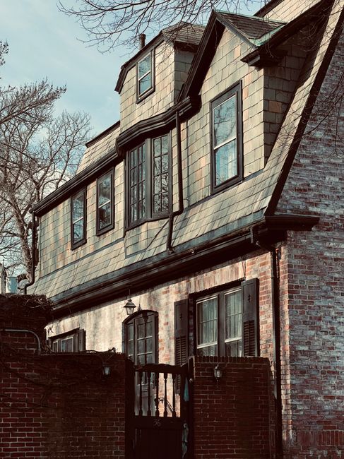 Narrow street removal solutions for Greenwich homes